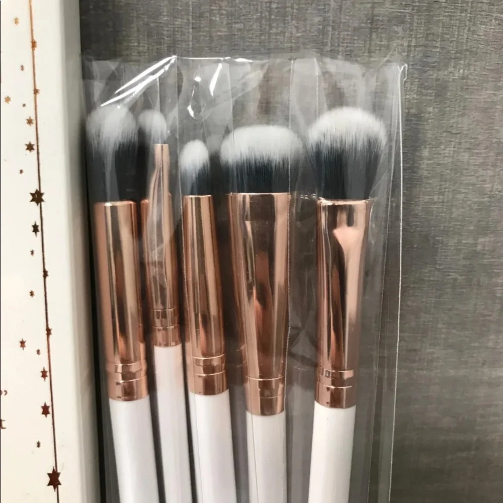 Crown Brush Set new